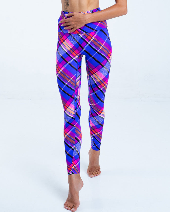 K-Deer XS Textured Plaid 7/8 Sneaker Length Legging - Flex