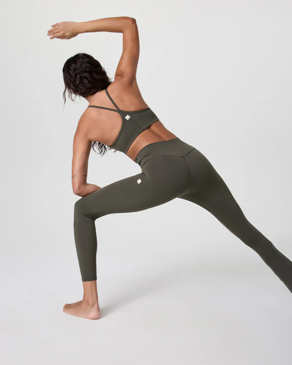 Vuori AllTheFeels Legging Long kale green at Yoga Republik Bali