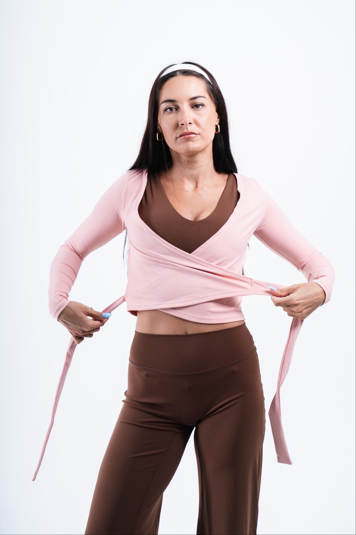Alo Yoga XS Gather Lengan Panjang - Hitam