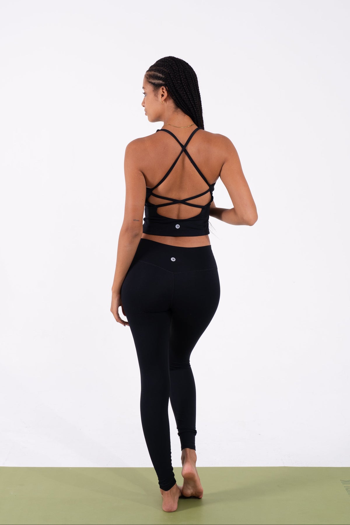 YR Sia Joyce Yoga Set black matching set at Yoga Republik Bali
