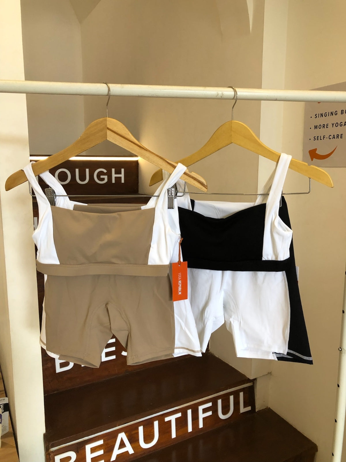 YR Sia Two-Toned Short Set