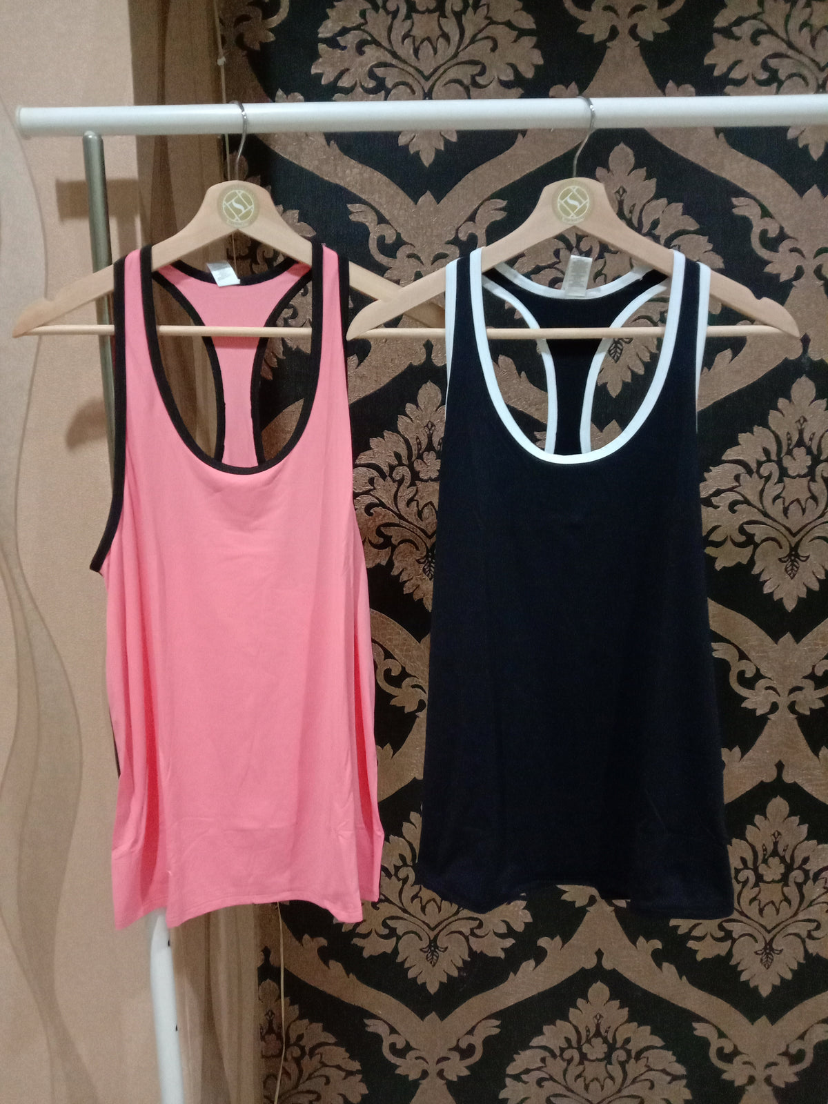 Alo Yoga XS Ivy League Tank - Black/White