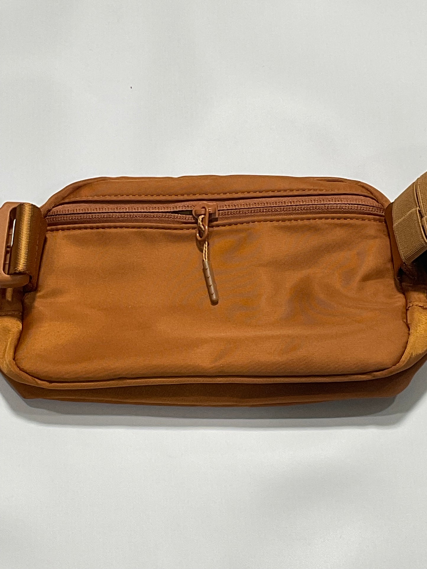 Lululemon Everywhere Belt Bag 1L - Caramel