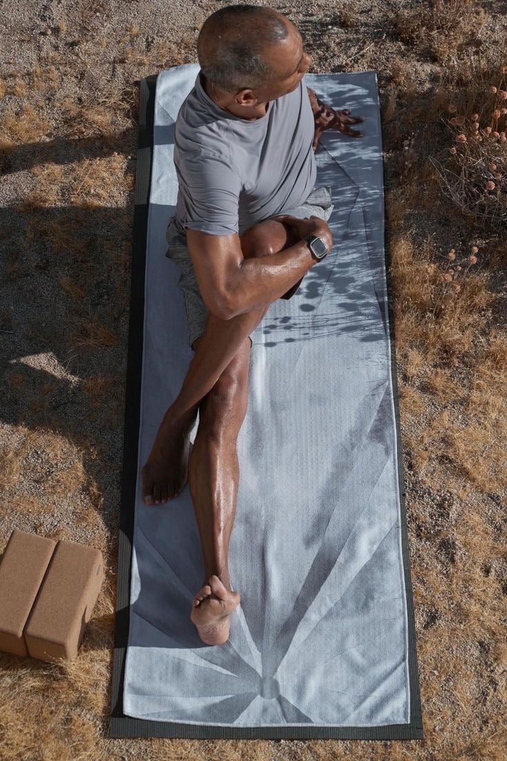 Manduka Yogitoes yoga mat towel Diamond Invincible at Yoga Republik authorized reseller Bali