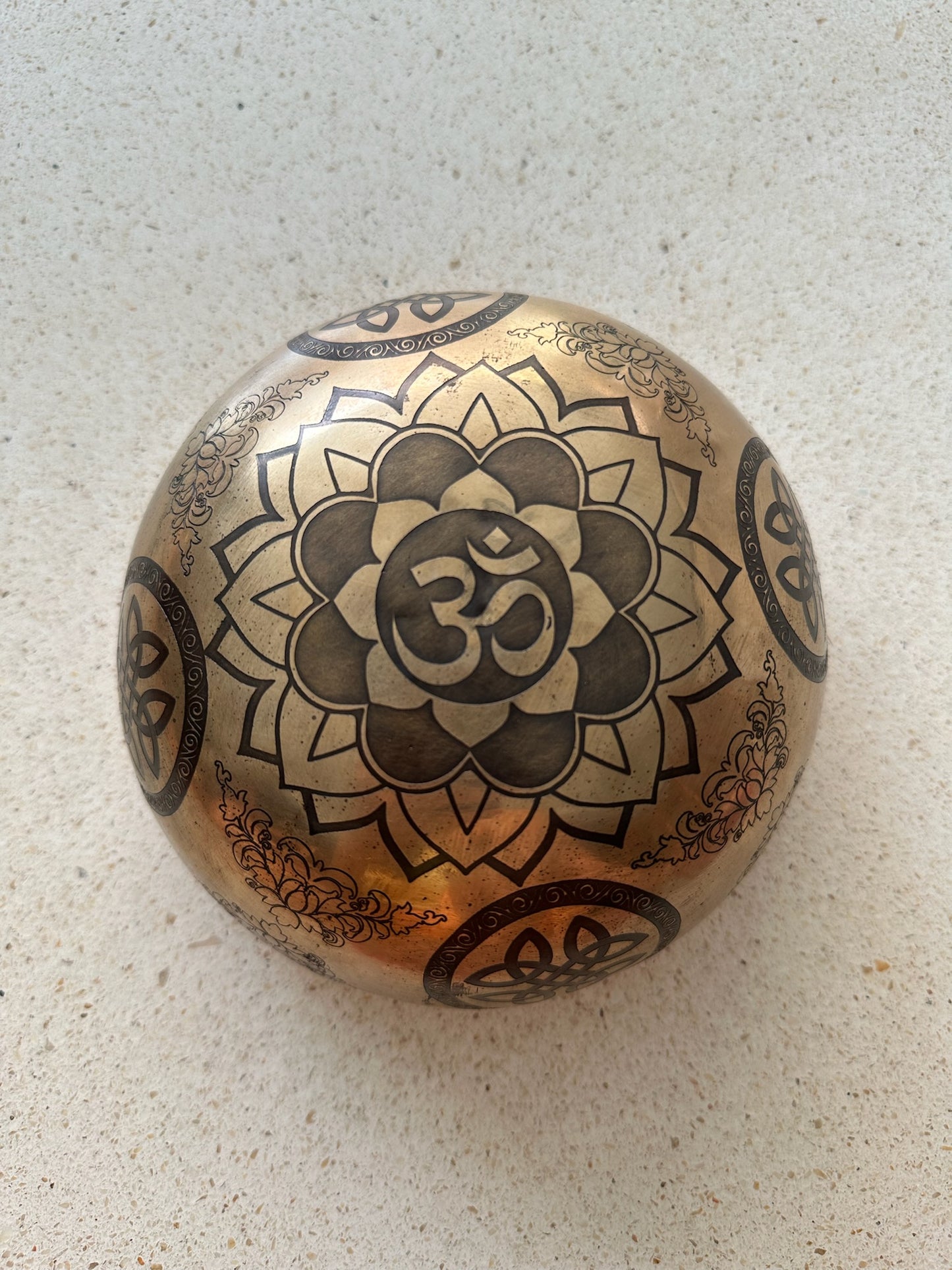 YR Singing Bowl - Flowers of Life and Om