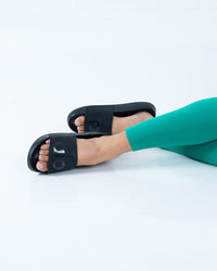 Alo Yoga 9 Women's It Slide 2 - Black/Black