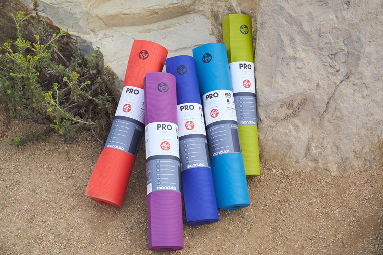 Manduka Prolite 71" Yoga Mat 4.7mm - Manduka (Ungu)