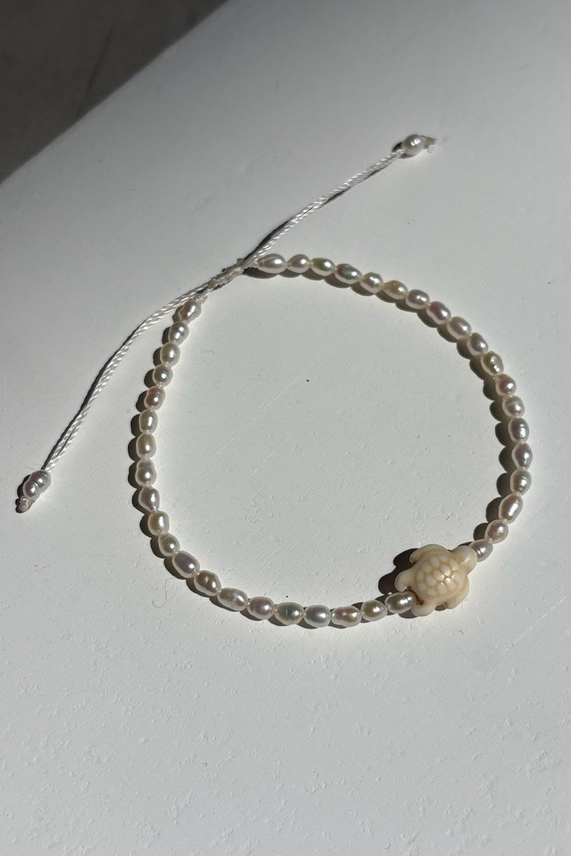 Mutiara Freshwater Pearl Turtle Bracelets
