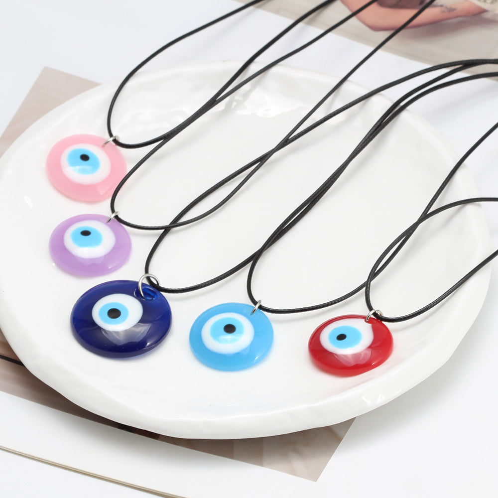 Kalung Liontin Bulat See No Evil Eye oleh Yoga Republik