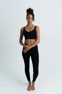 YR Aurora Bra Legging Set black matching yoga set at Yoga Republik Bali