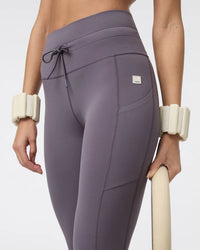 Vuori Daily Pocket Legging lunar gray at Yoga Republik Canggu Bali