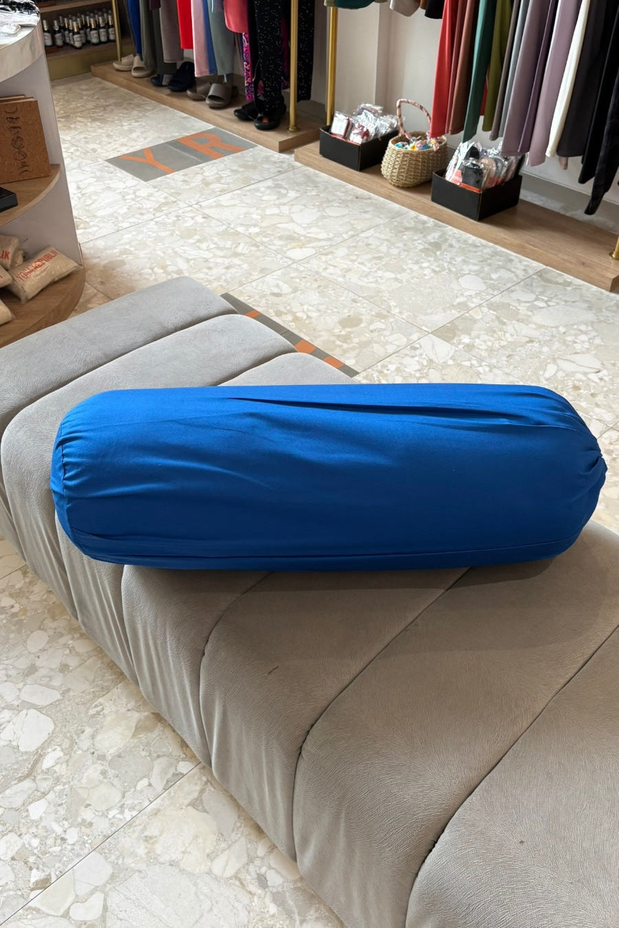 YR Bolster Round