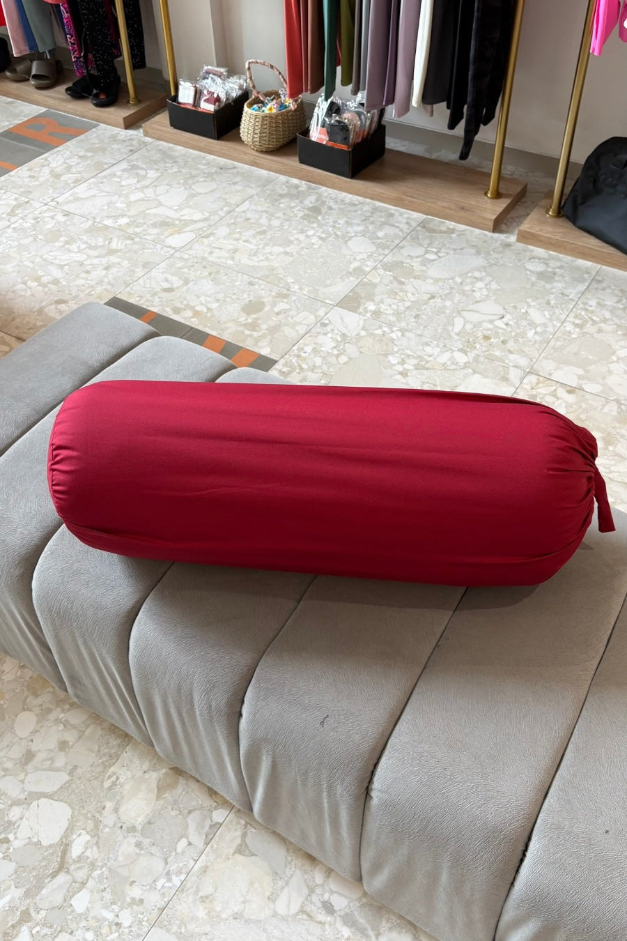 YR Bolster Round