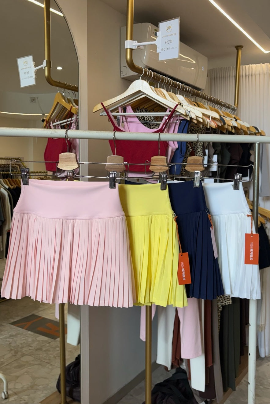 Rok Tenis Aces KECIL Alo Yoga - Limun Stroberi