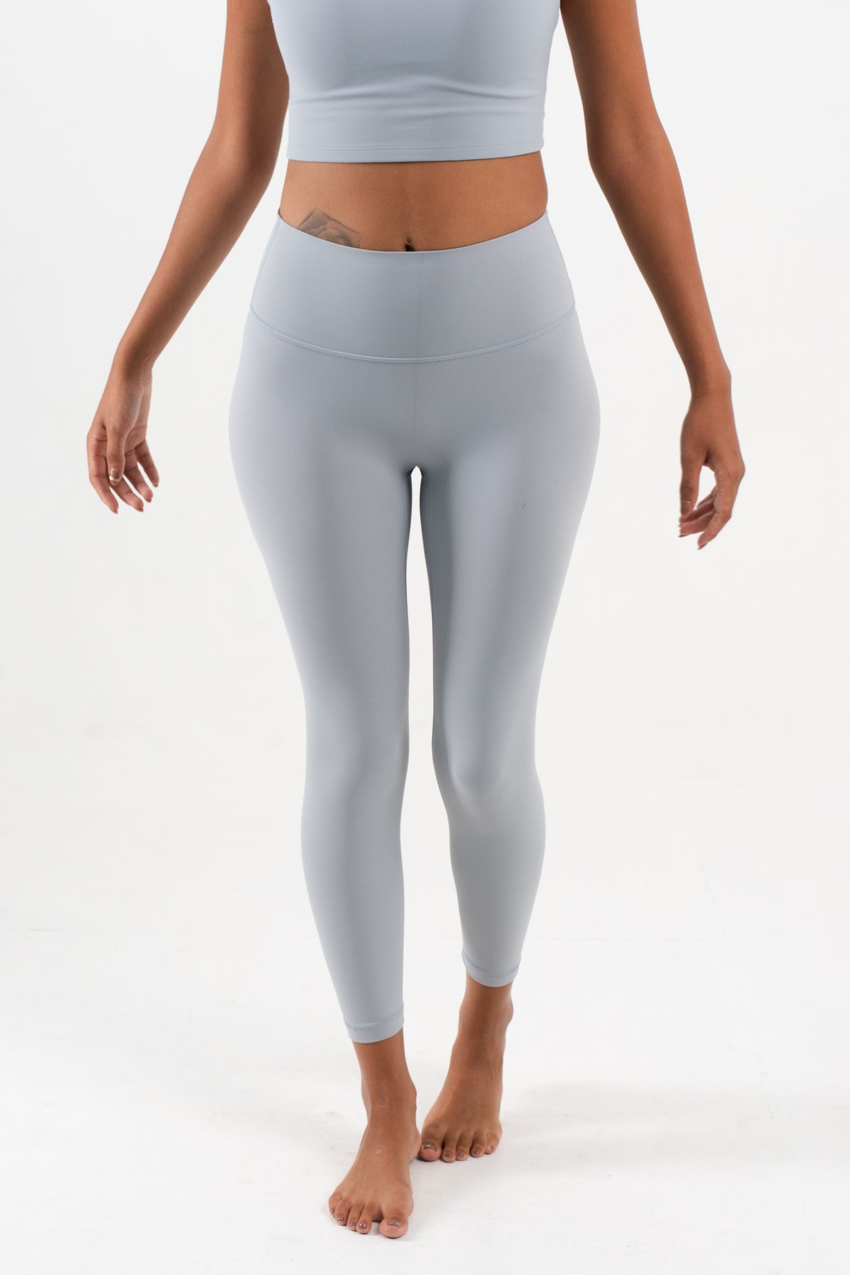 YR Sia 3/4 Legging denim blue cropped yoga legging at Yoga Republik Bali