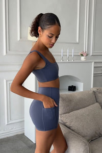 Rok Tenis Aces KECIL Alo Yoga - Limun Stroberi