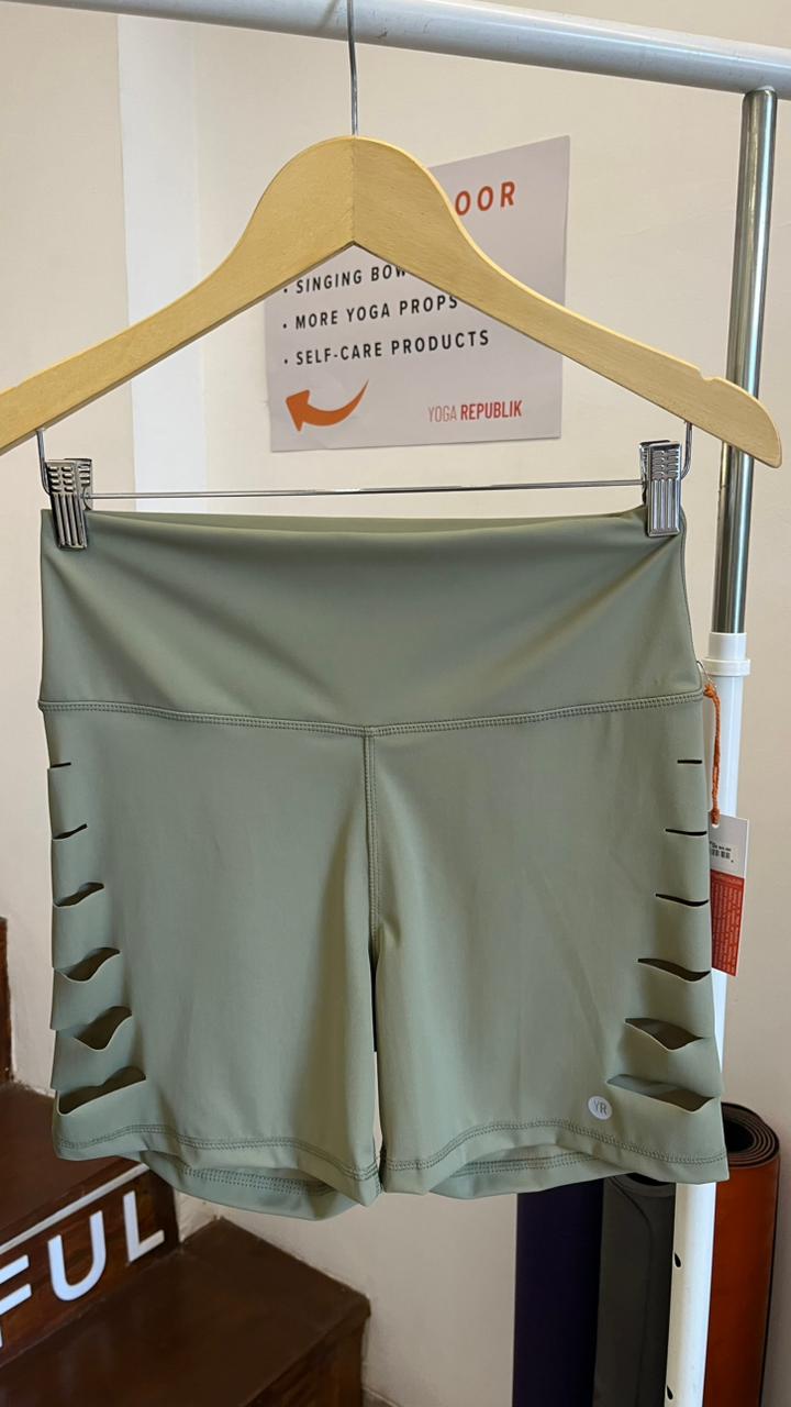 YR Unity Slit Short