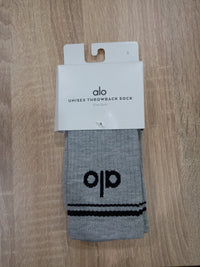 Alo Yoga MEDIUM Unisex Throwback Sock - Athletic Heather Grey/Black