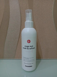 Manduka Yoga Mat Cuci dan Segarkan 8 ons - Serai