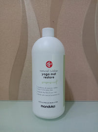 Manduka Natural Rubber Yoga Mat Restore 32 oz - Gingergrass