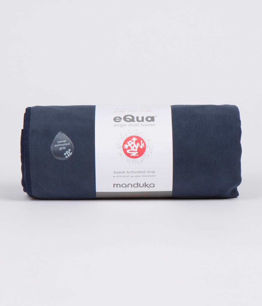 Handuk Matras Yoga Manduka Equa® 72" - Tengah Malam (Biru)