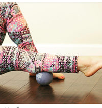 Yoga Tune Up Bola Alfa