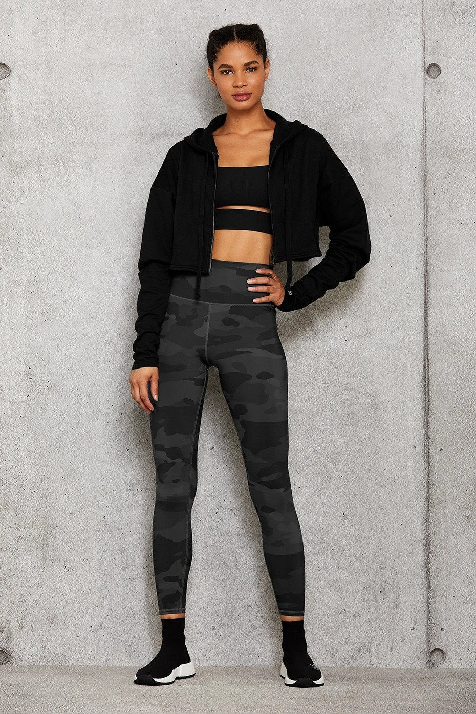 Bra Celah Alo Yoga XS - Hitam