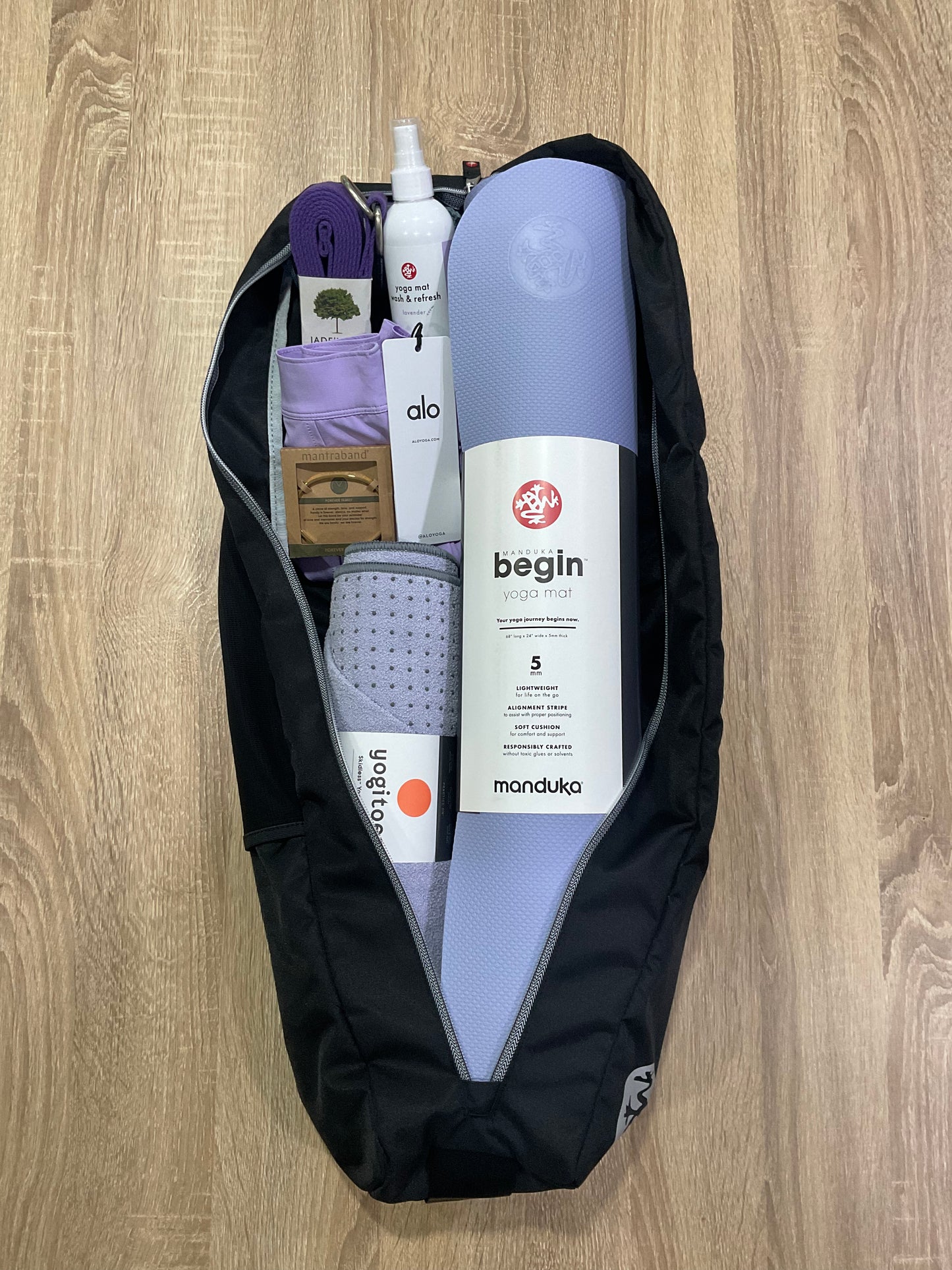 Manduka Go Light 3.0 Mat Carrier - Hitam