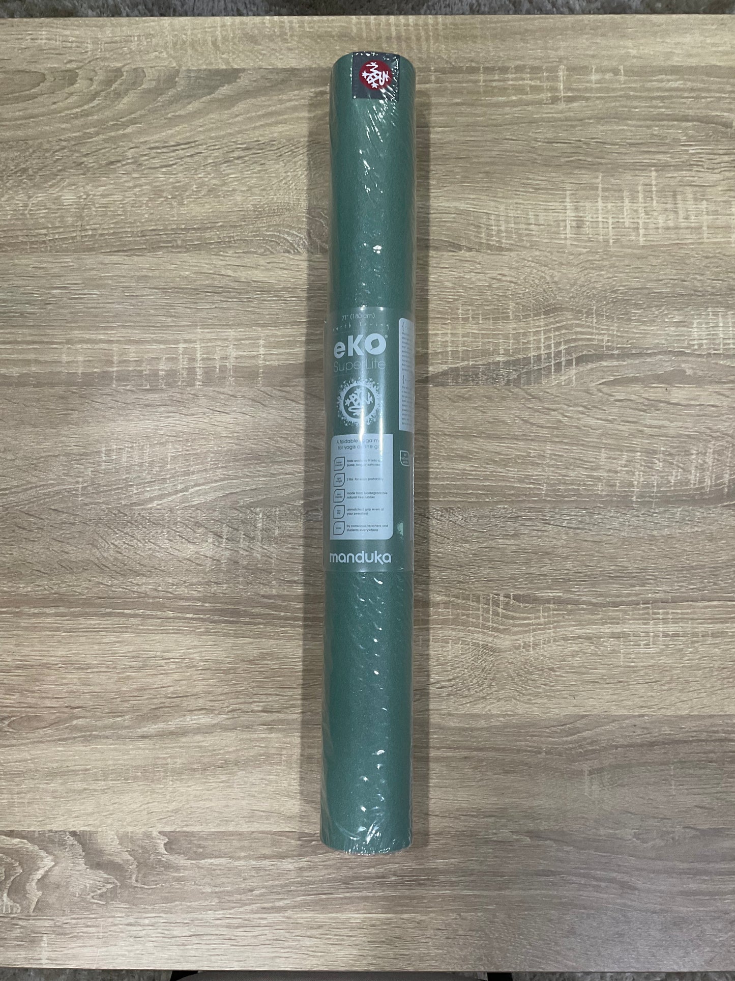 Manduka Eko® Superlite 71'' Travel Yoga Mat 1.5mm - Hijau Daun