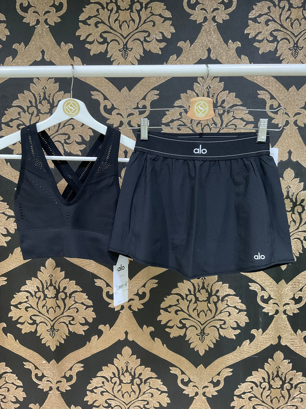 Alo Yoga XS Seamless Open Air Bra - Black