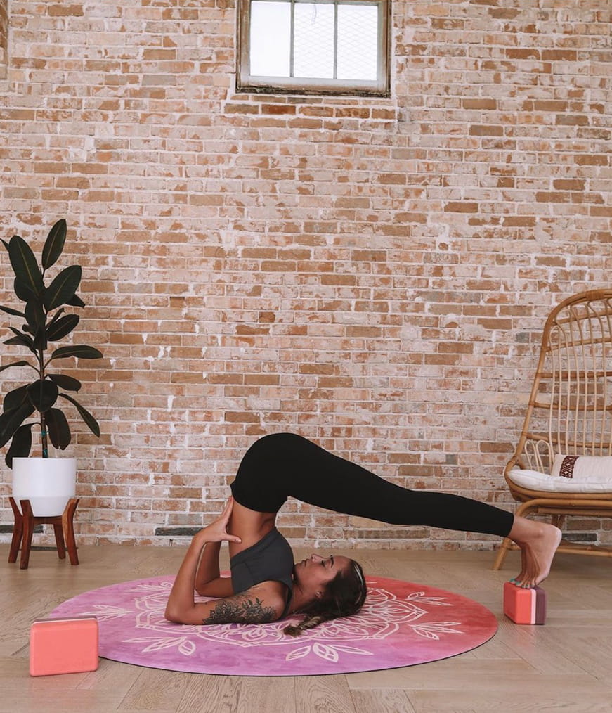 Manduka Restorative Round Yoga Mat 3mm - Sacred Flower