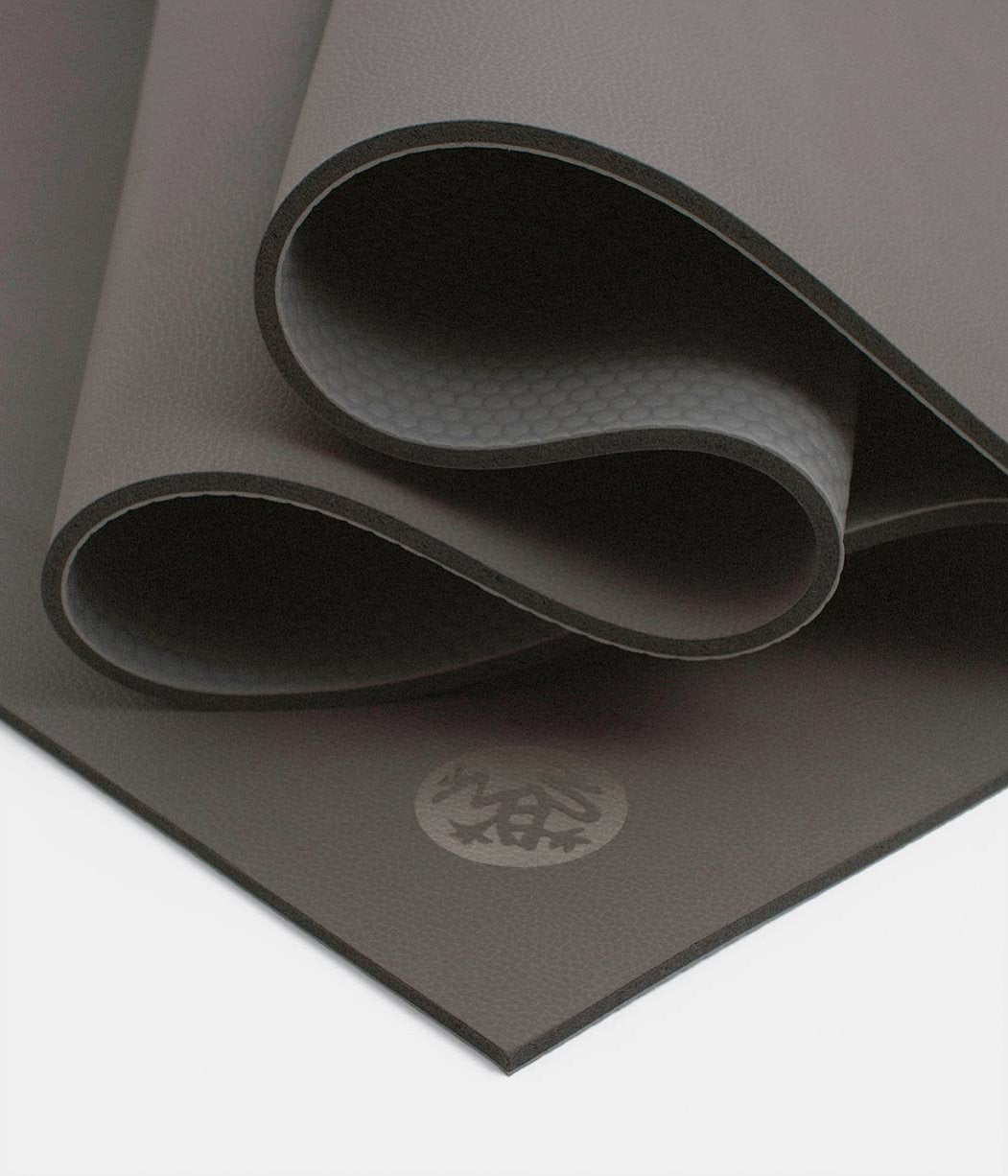 Manduka GRP® Hot Yoga Mat 6mm - Baja Abu-abu